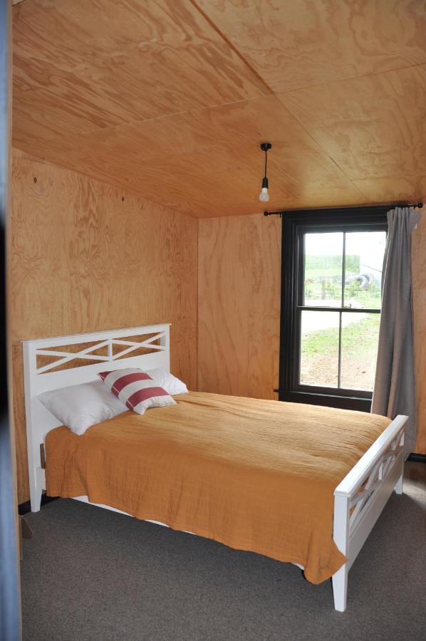 Renagour Cottage - Farmstay With Hot Tub! Whanganui Exterior photo