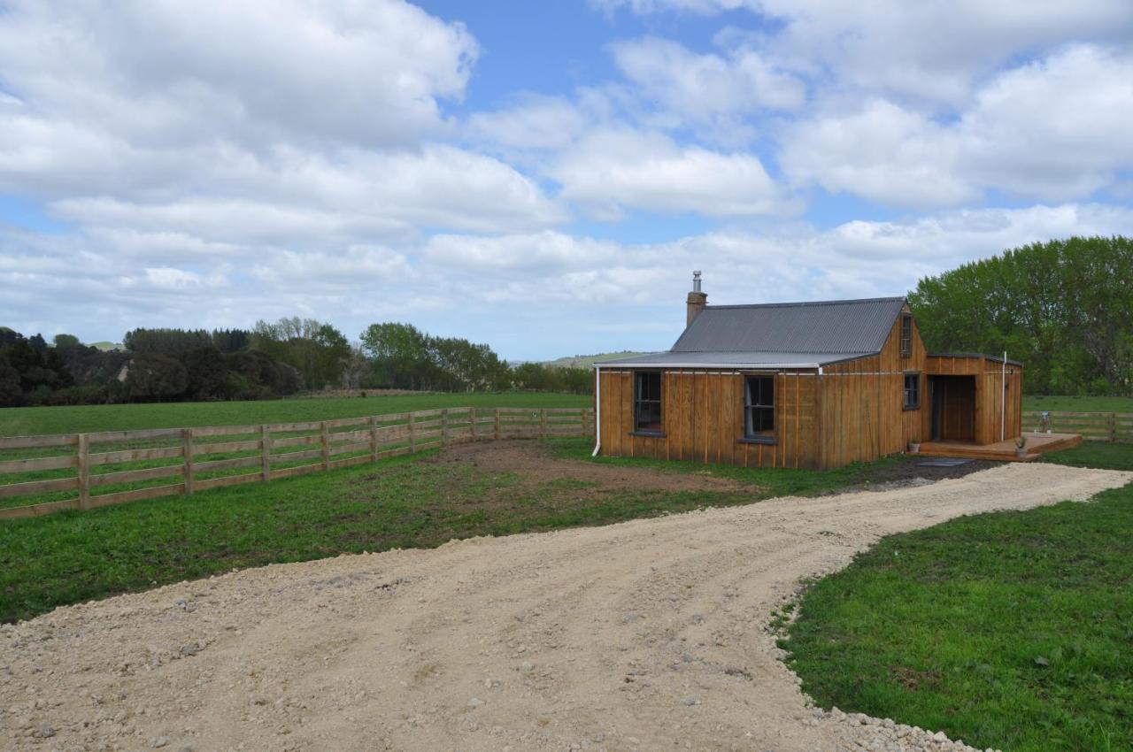 Renagour Cottage - Farmstay With Hot Tub! Whanganui Exterior photo
